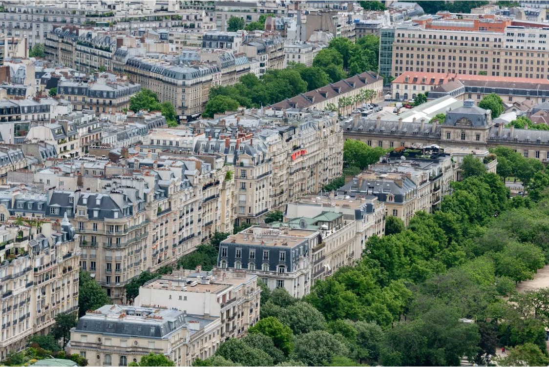 Sous-louer son logement à Paris pendant une absence : le guide pratique